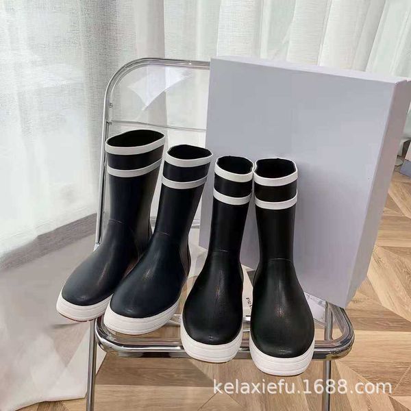 high end women's boots 2021 summer medium rain versatile breathable shoes flat bottomed casual fashion short knight, Black
high end women's boots 2021 summer medium rain versatile breathable shoes flat bottomed casual fashion short knight, Black