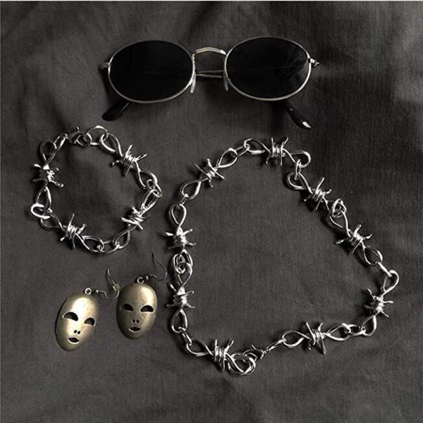 pendant necklaces niche design personality thorn necklace women gothic fashion clavicle chain men hip hop irregular earring jewelry link, Silver
pendant necklaces niche design personality thorn necklace women gothic fashion clavicle chain men hip hop irregular earring jewelry link, Silver