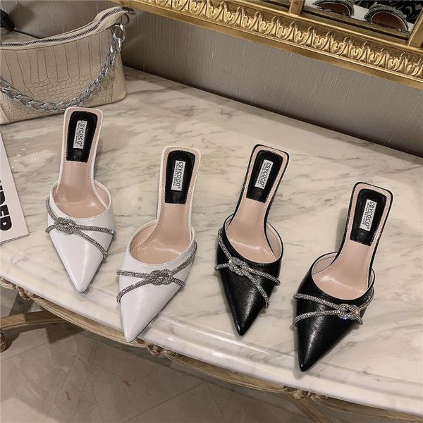 slippers 2021 summer spring women sandals pointed toe rhinestone design shallow slip on mules shoes thin high heels black/white
slippers 2021 summer spring women sandals pointed toe rhinestone design shallow slip on mules shoes thin high heels black/white
