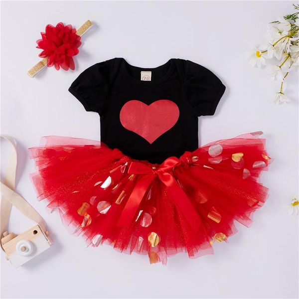 clothing sets valentine's day baby girl floral headband short sleeve heart printed shirt romper mesh skirt sequined half dress 0-18m, White
clothing sets valentine's day baby girl floral headband short sleeve heart printed shirt romper mesh skirt sequined half dress 0-18m, White