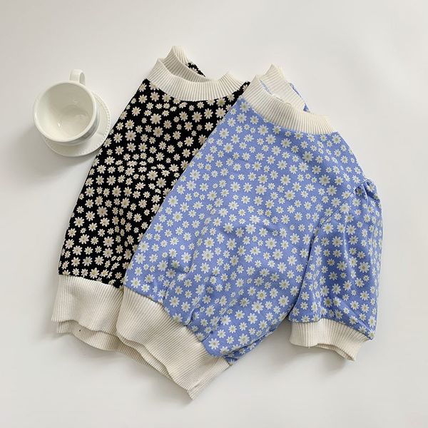 knitted short-sleeved summer korean women's design sense of fashion all-match floral short 210525, White
knitted short-sleeved summer korean women's design sense of fashion all-match floral short 210525, White