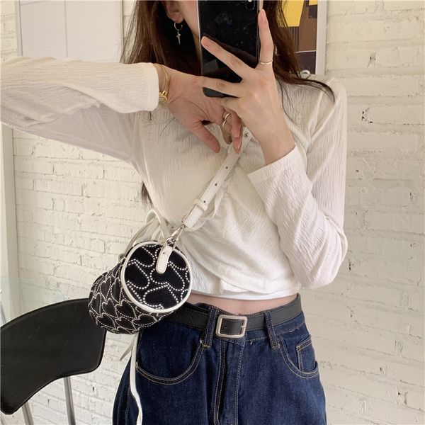 simple design ladies shoulder crossbody bag new fashion ladies underarm handbags embroidery heart pattern female bucket bags l0
simple design ladies shoulder crossbody bag new fashion ladies underarm handbags embroidery heart pattern female bucket bags l0