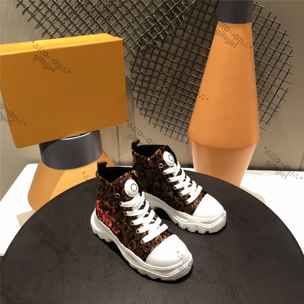 retro lace-up shoes hipster kids designer girl's and boy's sneakers outdoor luxury children sports shoes, Black;red
retro lace-up shoes hipster kids designer girl's and boy's sneakers outdoor luxury children sports shoes, Black;red