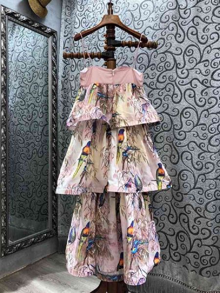 capris novia party vestidos 2021 spring summer women spaghetti strap cute birds floral print cascading ruffle backless maxi, Black;gray
capris novia party vestidos 2021 spring summer women spaghetti strap cute birds floral print cascading ruffle backless maxi, Black;gray