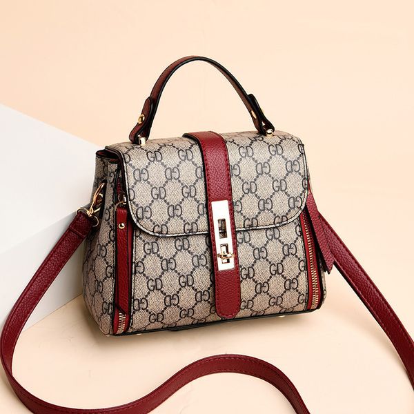 fashion multi function large capacity small square bag women's versatile one shoulder messenger bag handbags
fashion multi function large capacity small square bag women's versatile one shoulder messenger bag handbags