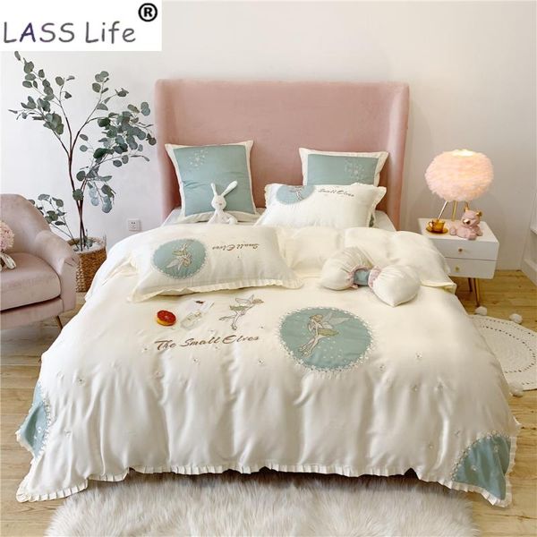 bedding sets luxury embroidered 100% egyptian cotton us size set king lotus leaf lace duvet cover bed sheet pillow shams
bedding sets luxury embroidered 100% egyptian cotton us size set king lotus leaf lace duvet cover bed sheet pillow shams