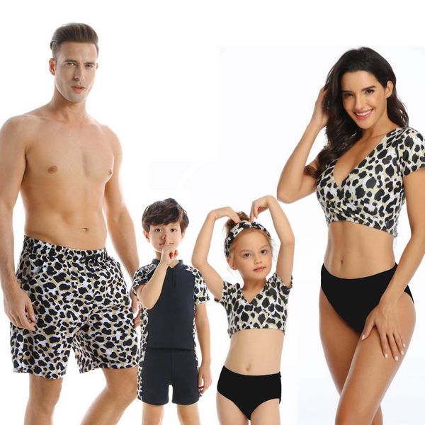family look swimsuit mom and daughter summer leopard print bikini set father son swimming pants matching swimwear 210429, Blue
family look swimsuit mom and daughter summer leopard print bikini set father son swimming pants matching swimwear 210429, Blue