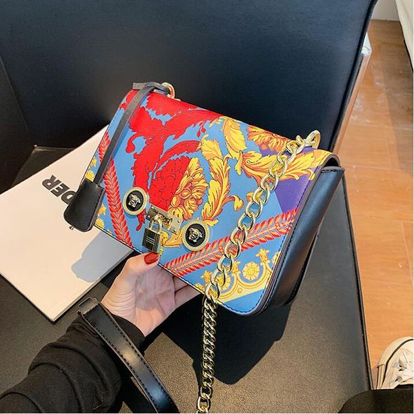 wholesale women shoulder bags elegant atmospheric graffiti painted handbags clamshell winter printed chain bag street trend color matching l
wholesale women shoulder bags elegant atmospheric graffiti painted handbags clamshell winter printed chain bag street trend color matching l