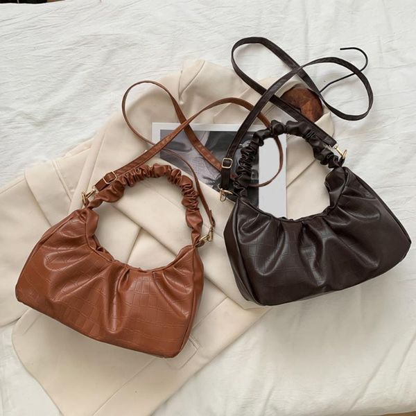 female vintage shoulder tote bag wristlet stone pu cloud pleated street handbags fashion exquisite shopping handle bags 2021 cross body
female vintage shoulder tote bag wristlet stone pu cloud pleated street handbags fashion exquisite shopping handle bags 2021 cross body