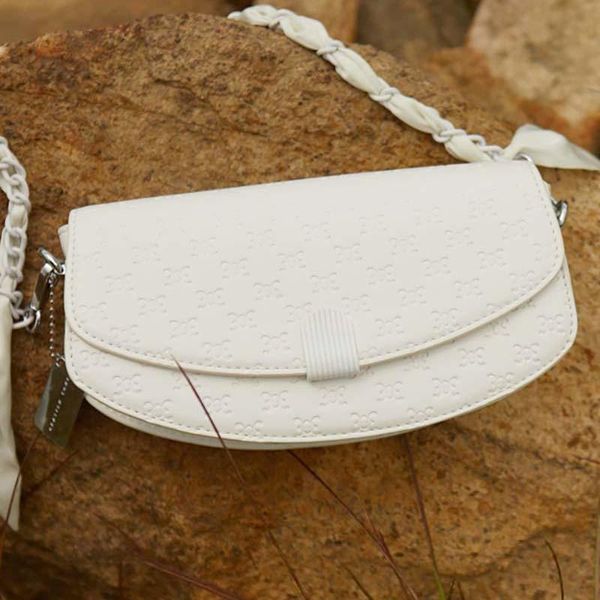 waist bags fresh and sweet pu baguette bag embossed ilk scarf french underarm texture versatile one-shoulder messenger
waist bags fresh and sweet pu baguette bag embossed ilk scarf french underarm texture versatile one-shoulder messenger