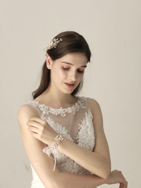 fairy bridal wrist flowers wedding accessories flower 2021 latest european style with pearls, White
fairy bridal wrist flowers wedding accessories flower 2021 latest european style with pearls, White