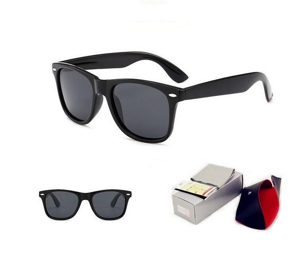 men women polarized sunglasses vintage sun glasses band uv400 with box and case 214, White;black
men women polarized sunglasses vintage sun glasses band uv400 with box and case 214, White;black
