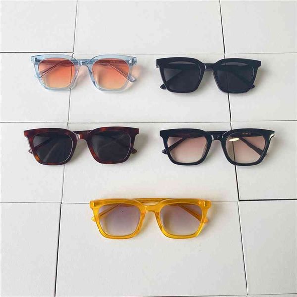 80% off store online 2021 new ouyang nana same momati sunglasses men's and women's sunglasses, White;black
80% off store online 2021 new ouyang nana same momati sunglasses men's and women's sunglasses, White;black