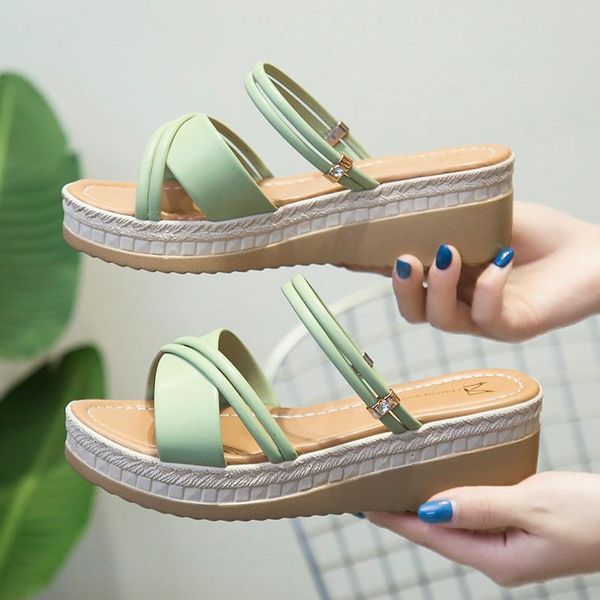 sandals 2021 summer korean fashion fairy style women's shoes two wear flat set feet simple student beach, Black
sandals 2021 summer korean fashion fairy style women's shoes two wear flat set feet simple student beach, Black