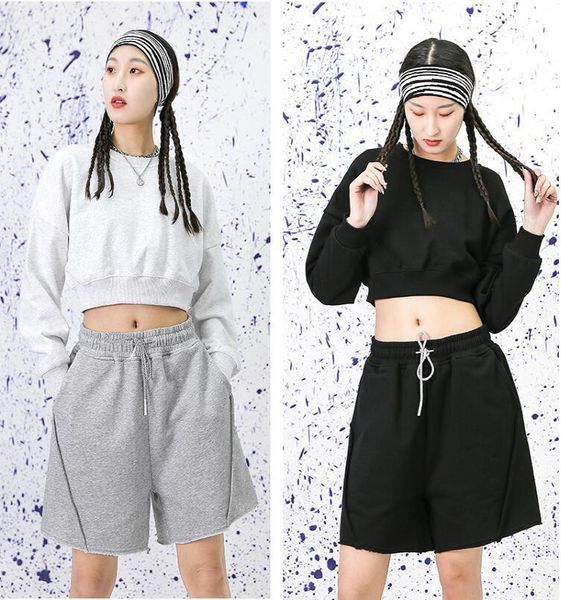 women's tracksuits 2021 spring women tracksuit two piece outfit 2 pieces sets casual solid crop sweatshirt and sporting sweat shorts pa, Gray
women's tracksuits 2021 spring women tracksuit two piece outfit 2 pieces sets casual solid crop sweatshirt and sporting sweat shorts pa, Gray