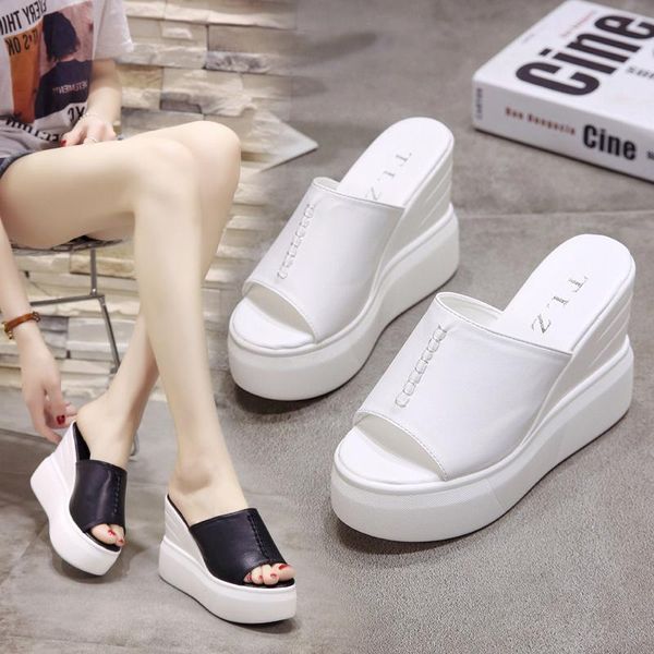 nice fashion fish mouth high heels slippers thick platform with waterproof sandals wear, Black
nice fashion fish mouth high heels slippers thick platform with waterproof sandals wear, Black
