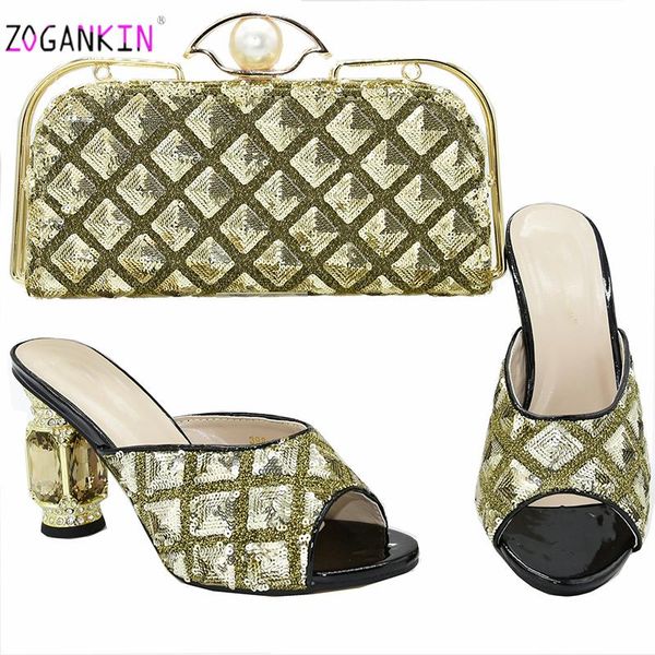 dress shoes golden color 2021 summer sweet style african women and bag set with shinning crystal for wedding party, Black
dress shoes golden color 2021 summer sweet style african women and bag set with shinning crystal for wedding party, Black