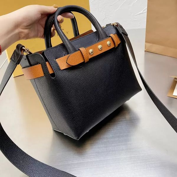 women handbag tote bags plaid shopping bag shoulder crossbody purse fashion tartan patchwork genuine leather canvas detchable adjustable str, Black;red
women handbag tote bags plaid shopping bag shoulder crossbody purse fashion tartan patchwork genuine leather canvas detchable adjustable str, Black;red