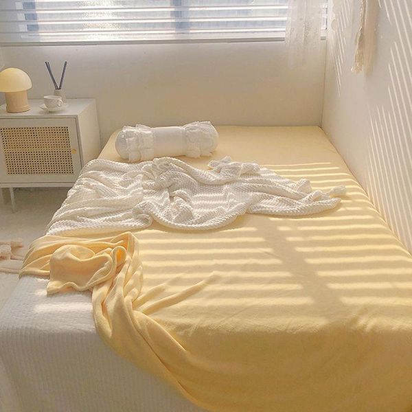 sheets & sets milk velvet bed sheet, cream color, pure plus quilt, warmth, thickened student dormitory single
sheets & sets milk velvet bed sheet, cream color, pure plus quilt, warmth, thickened student dormitory single
