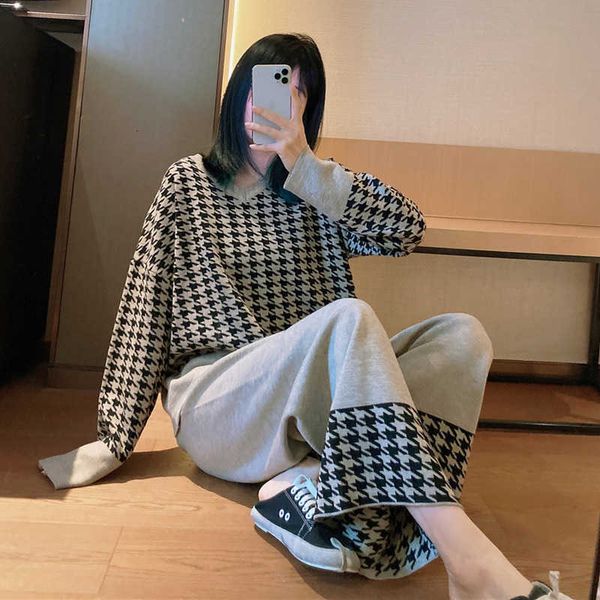 women's two piece pants autumn and winter small fragrance houndstooth knit suit v-neck sweater straight wide leg trousers two-, White
women's two piece pants autumn and winter small fragrance houndstooth knit suit v-neck sweater straight wide leg trousers two-, White