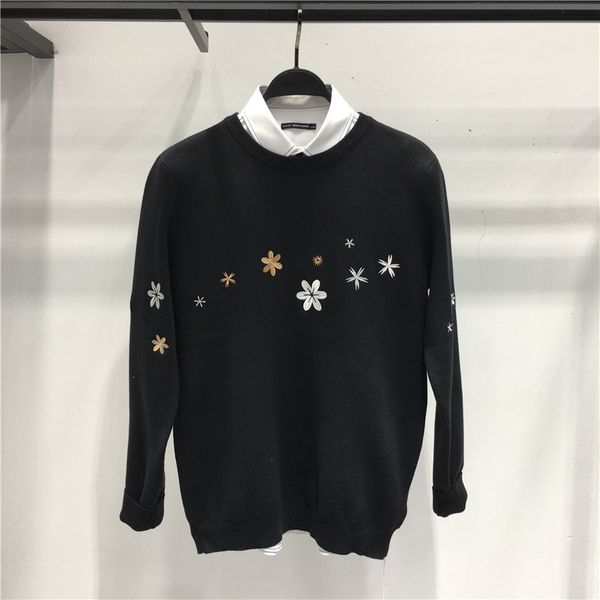 men's sweaters winter daisy embroidered sweater trendy casual jacquard long sleeve knit clothes male clothing men herentrui pcaz, White;black
men's sweaters winter daisy embroidered sweater trendy casual jacquard long sleeve knit clothes male clothing men herentrui pcaz, White;black