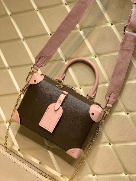m45531 m45393 petite malle souple bag women tote full leather embossed round box black handbags purses classic brown flower handbag, Red;black
m45531 m45393 petite malle souple bag women tote full leather embossed round box black handbags purses classic brown flower handbag, Red;black