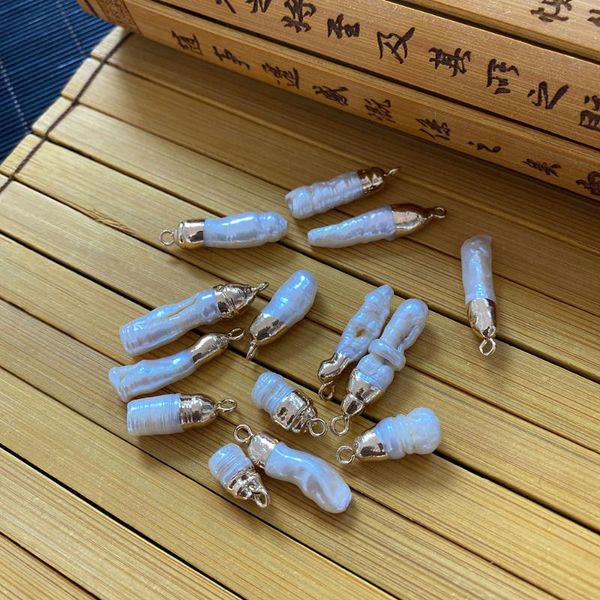 charms natural freshwater shell pendant white irregular strip shape diy making exquisite jewelry decoration materials wholesale, Bronze;silver
charms natural freshwater shell pendant white irregular strip shape diy making exquisite jewelry decoration materials wholesale, Bronze;silver