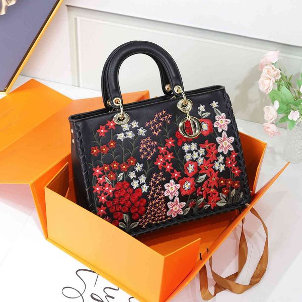 women luxurys designers bags 2021 leather beach mini bags hand-held old crossbody bag zhouzhoubao123 designer handbags purse wallet handbags
women luxurys designers bags 2021 leather beach mini bags hand-held old crossbody bag zhouzhoubao123 designer handbags purse wallet handbags