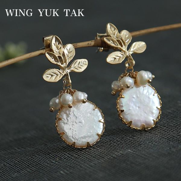 stud wing yuk tak gold color flower earrings for women korean cultured pearl femme ethnic jewelry brincos, Golden;silver
stud wing yuk tak gold color flower earrings for women korean cultured pearl femme ethnic jewelry brincos, Golden;silver