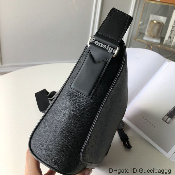men district messenger bags cross body belt shoulder totes bag duffle portfolio luggage pm briefcases m44000
men district messenger bags cross body belt shoulder totes bag duffle portfolio luggage pm briefcases m44000