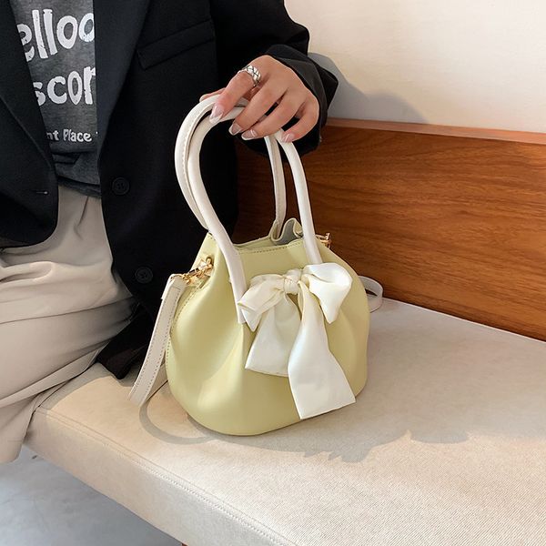 bag female portable roman bucket wind bow wonton dumpling fold one shoulder messenger cloud bag
bag female portable roman bucket wind bow wonton dumpling fold one shoulder messenger cloud bag