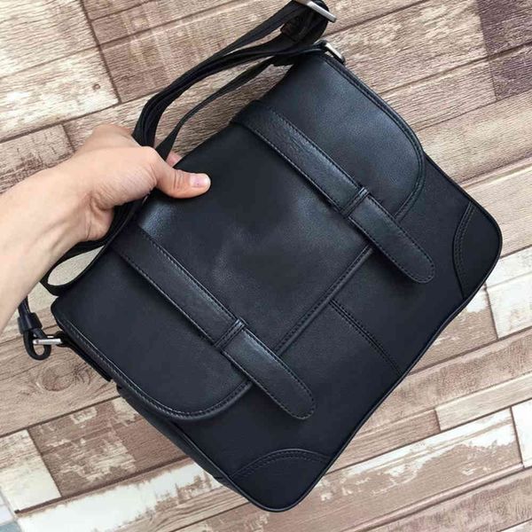 2021 mens designers crossbody shoulder bags luxury purses black briefcases medium business cross body leather messenger bag large capacity
2021 mens designers crossbody shoulder bags luxury purses black briefcases medium business cross body leather messenger bag large capacity