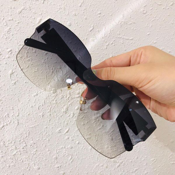 sunglasses 07fashion rimless square women big frame sun glasses summer style oversize female shades uv400 outdoor, White;black
sunglasses 07fashion rimless square women big frame sun glasses summer style oversize female shades uv400 outdoor, White;black