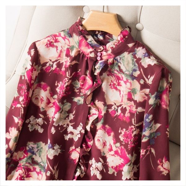 blouses wood ear-to-ear collar print long-sleeved female design sense silk shirt hund of girl, White
blouses wood ear-to-ear collar print long-sleeved female design sense silk shirt hund of girl, White