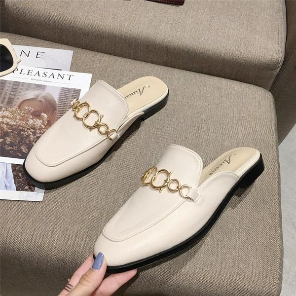 slippers black white pu leather women flats round toe flat heel mules gold chain decor loafers outside casual woman slides
slippers black white pu leather women flats round toe flat heel mules gold chain decor loafers outside casual woman slides