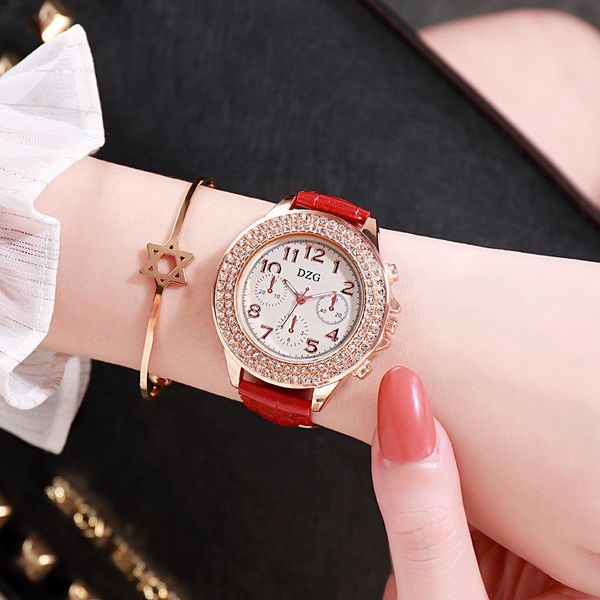 wristwatches woman's watch fashion diamond quartz sport leather band casual ladies watches women rhinestone, Slivery;brown
wristwatches woman's watch fashion diamond quartz sport leather band casual ladies watches women rhinestone, Slivery;brown