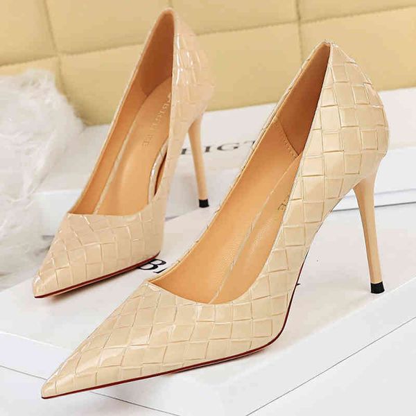 dress shoes bigtree sapatos de salto couro feminino, festa sensual da cobra, bico fino e gatinho, tamanho 43 hv61, Black
dress shoes bigtree sapatos de salto couro feminino, festa sensual da cobra, bico fino e gatinho, tamanho 43 hv61, Black
