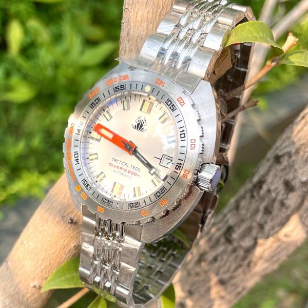 wristwatches tactical frog sub 300t diver watch mens nh35 automatic self winding sapphire crystal 200m waterproof men mechanical wristwatche, Slivery;brown
wristwatches tactical frog sub 300t diver watch mens nh35 automatic self winding sapphire crystal 200m waterproof men mechanical wristwatche, Slivery;brown