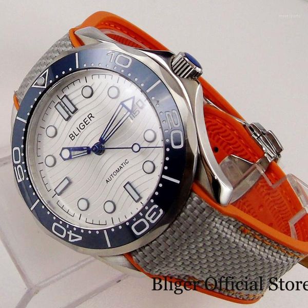 white mechanical automatic men watch luminous dial 24 jewels nh35a movement rubber band screw crown slope insert wristwatches, Slivery;brown
white mechanical automatic men watch luminous dial 24 jewels nh35a movement rubber band screw crown slope insert wristwatches, Slivery;brown