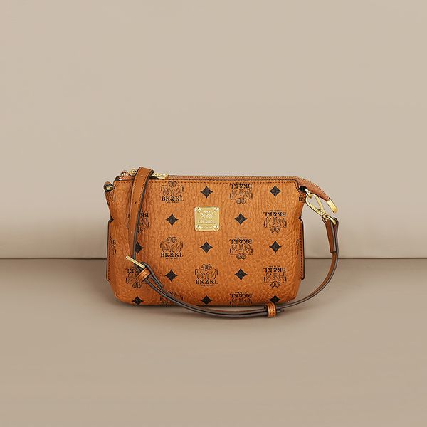 70% off design handbag 2021 new atmospheric chain change leather old flower antique straddle and lightweight small square bag zafc
70% off design handbag 2021 new atmospheric chain change leather old flower antique straddle and lightweight small square bag zafc