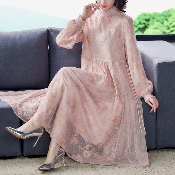 luxury chinese-style chinese fashion light dressed female autumn thick neck embroidered long qipao dress for party y1386 4jpm, Black;gray
luxury chinese-style chinese fashion light dressed female autumn thick neck embroidered long qipao dress for party y1386 4jpm, Black;gray