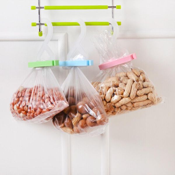 2pcs/pack fresh-keeping sealing bag clips hook-type pocket clip hanging kitchen storage tools
2pcs/pack fresh-keeping sealing bag clips hook-type pocket clip hanging kitchen storage tools