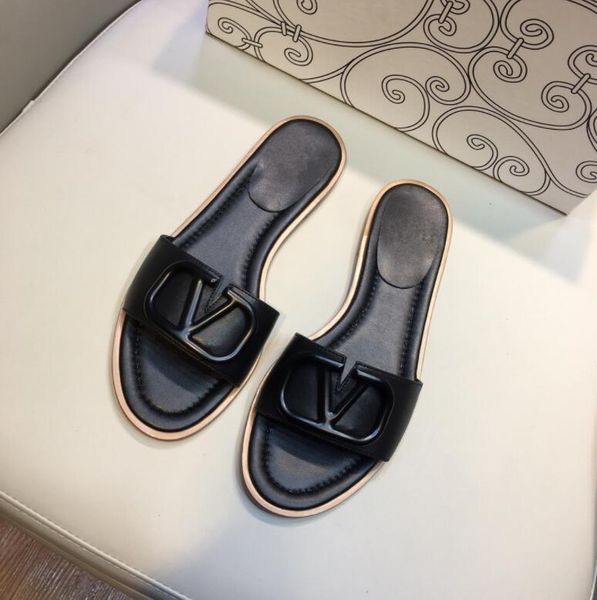 women classic flat slippers fashion leather sandals eu35-40 summer shoes with dust bag, Black
women classic flat slippers fashion leather sandals eu35-40 summer shoes with dust bag, Black