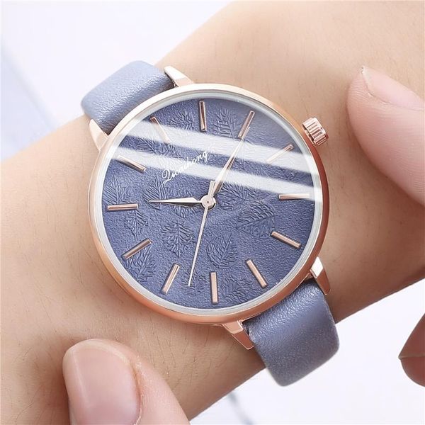wristwatches 2021simple fashion casual women's watch simple scale fine strap print leather hodinky, Slivery;brown
wristwatches 2021simple fashion casual women's watch simple scale fine strap print leather hodinky, Slivery;brown