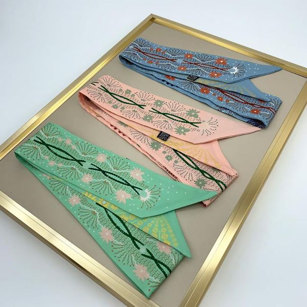 scarves 2021 design lights twill 100% silk scarf women brand skinny hair bag luxury foulard neckerchief headband, Blue;gray
scarves 2021 design lights twill 100% silk scarf women brand skinny hair bag luxury foulard neckerchief headband, Blue;gray