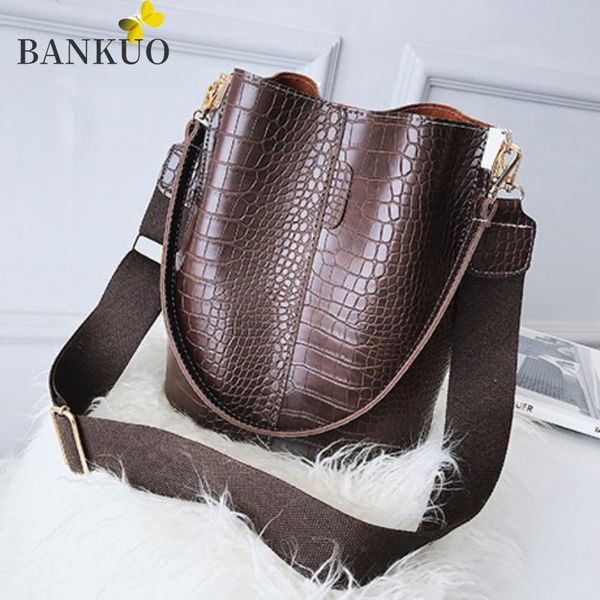 cross body bankuo crocodile print womens bag pu vintage large capacity shoulder fashion hasp bucket bags for women handbags 2021 c396
cross body bankuo crocodile print womens bag pu vintage large capacity shoulder fashion hasp bucket bags for women handbags 2021 c396