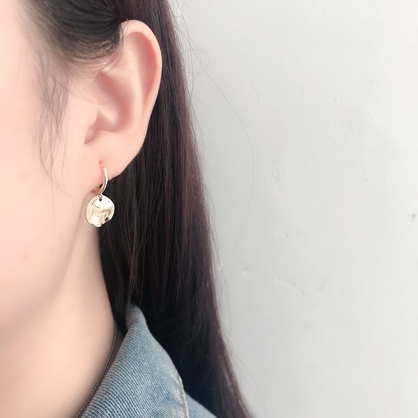 designer earring irregular circle wafer ear studs 925 silver buckle simple temperament fashion earrings for gifts, Golden;silver
designer earring irregular circle wafer ear studs 925 silver buckle simple temperament fashion earrings for gifts, Golden;silver