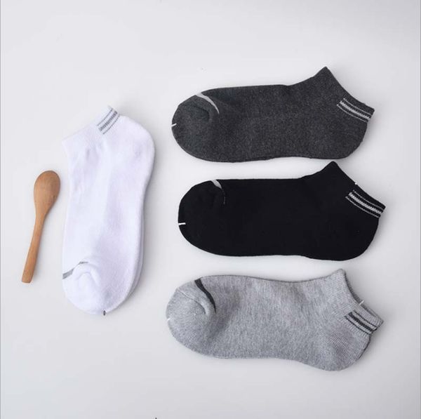 40 combed cotton stockings socks children spring and summer mesh breathable simple business men's thin candy color air conditioning who, Black
40 combed cotton stockings socks children spring and summer mesh breathable simple business men's thin candy color air conditioning who, Black