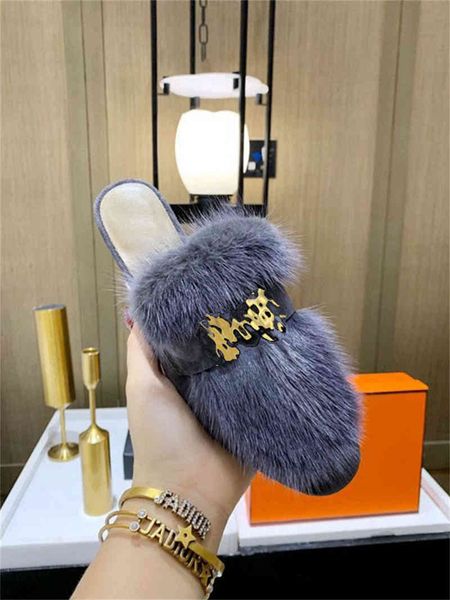 wholesale women brand fashion casual mink hair half slippers designers female autumn&winter trend shoes us size4--8, Black
wholesale women brand fashion casual mink hair half slippers designers female autumn&winter trend shoes us size4--8, Black