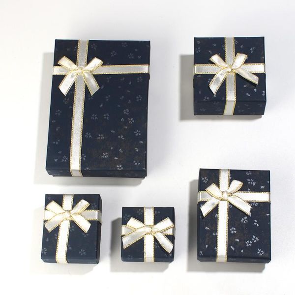 gift wrap doreenbeads paper jewelry bracelets necklace earrings boxes white & dark blue bowknot pattern christmas gifts packing, 2 pcs
gift wrap doreenbeads paper jewelry bracelets necklace earrings boxes white & dark blue bowknot pattern christmas gifts packing, 2 pcs